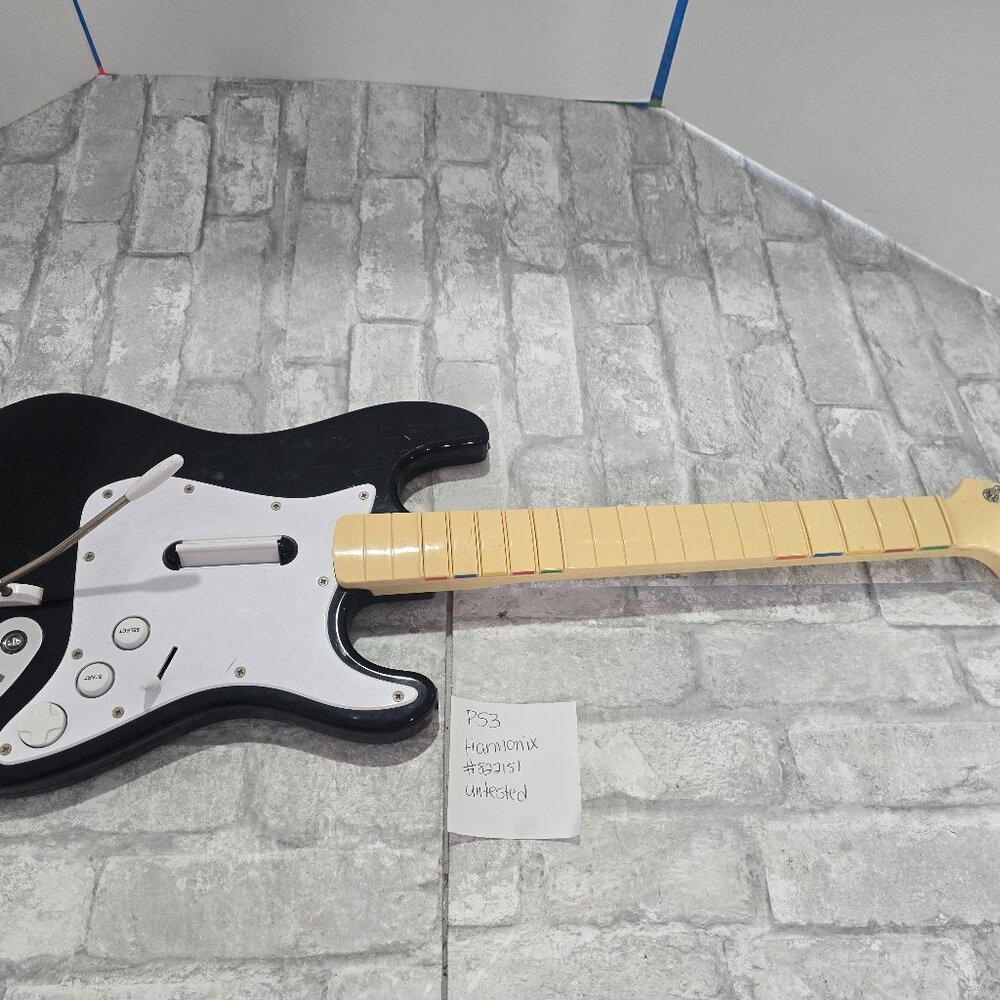 Harmonix Fender Stratocaster Wireless Guitar PS3 Not Tested 22151 For Parts Only